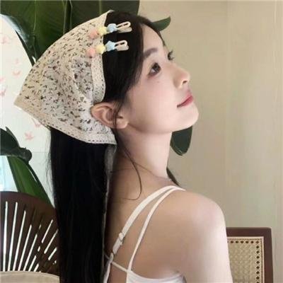 蒂拉和兰妮劫火车